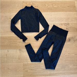 Bo + Tee Long Sleeve Top & Leggings Leopard Print Size XXS Gray Black